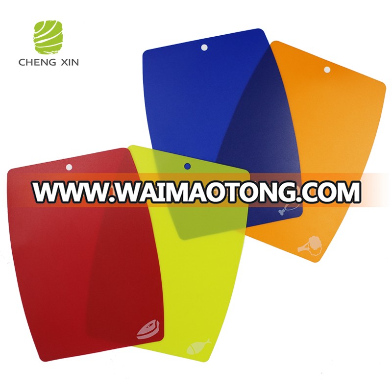 2018 hot sale Colorful Plastic craft cutting mat/Chopping Board for Kitchen Use